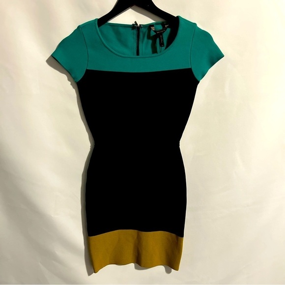 BCBGMaxAzria Women’s Jacquetta Knit Colorblock Bandage Mini Dress Size XS - Picture 1 of 12